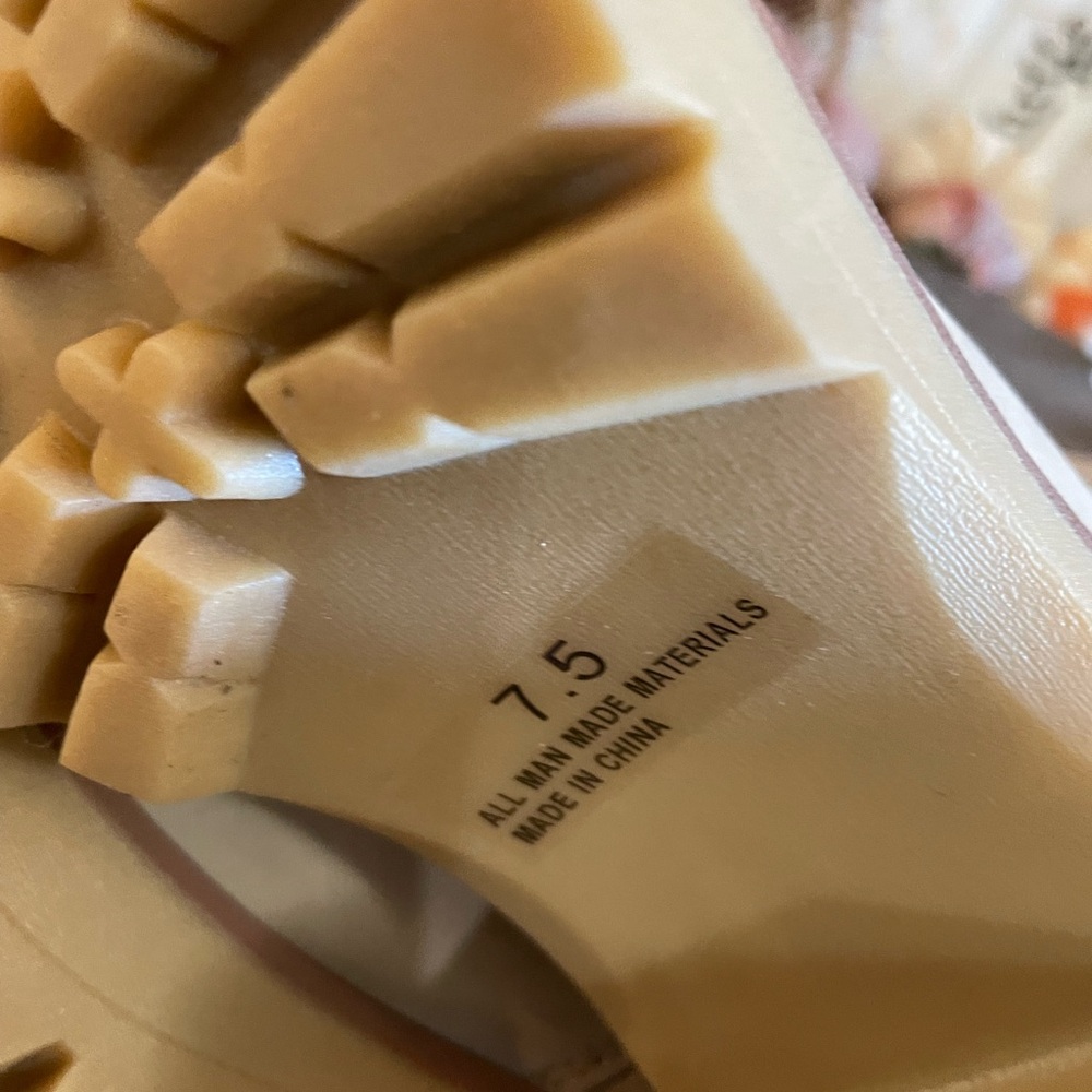 DV by Dolce Vita Very Light Tan Chunky Heeled Boots - Picture 11 of 16